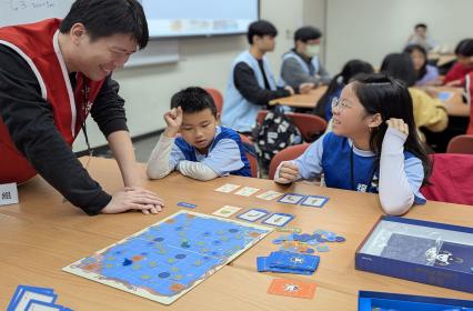 中强光电「光之梦行者」计画成果